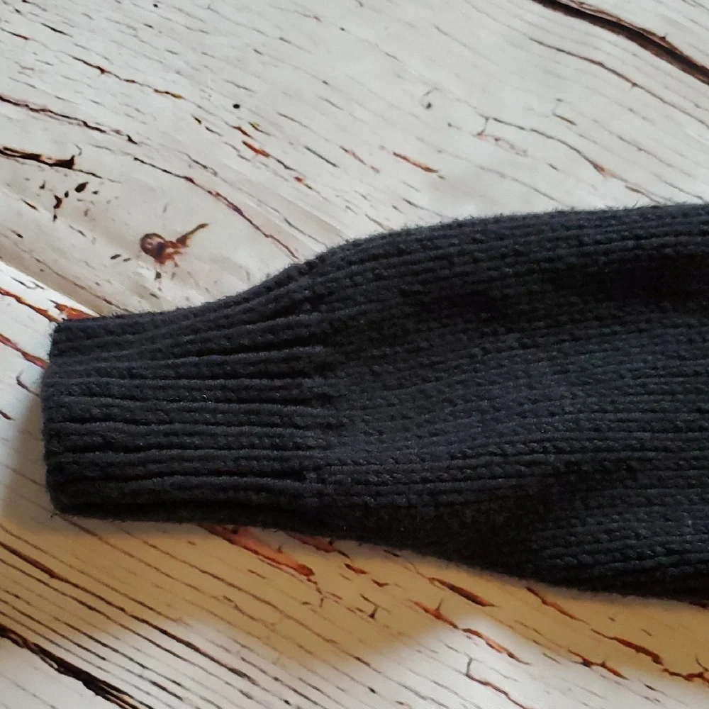 GAP Kids Black Knit Crop Sweater Cardigan